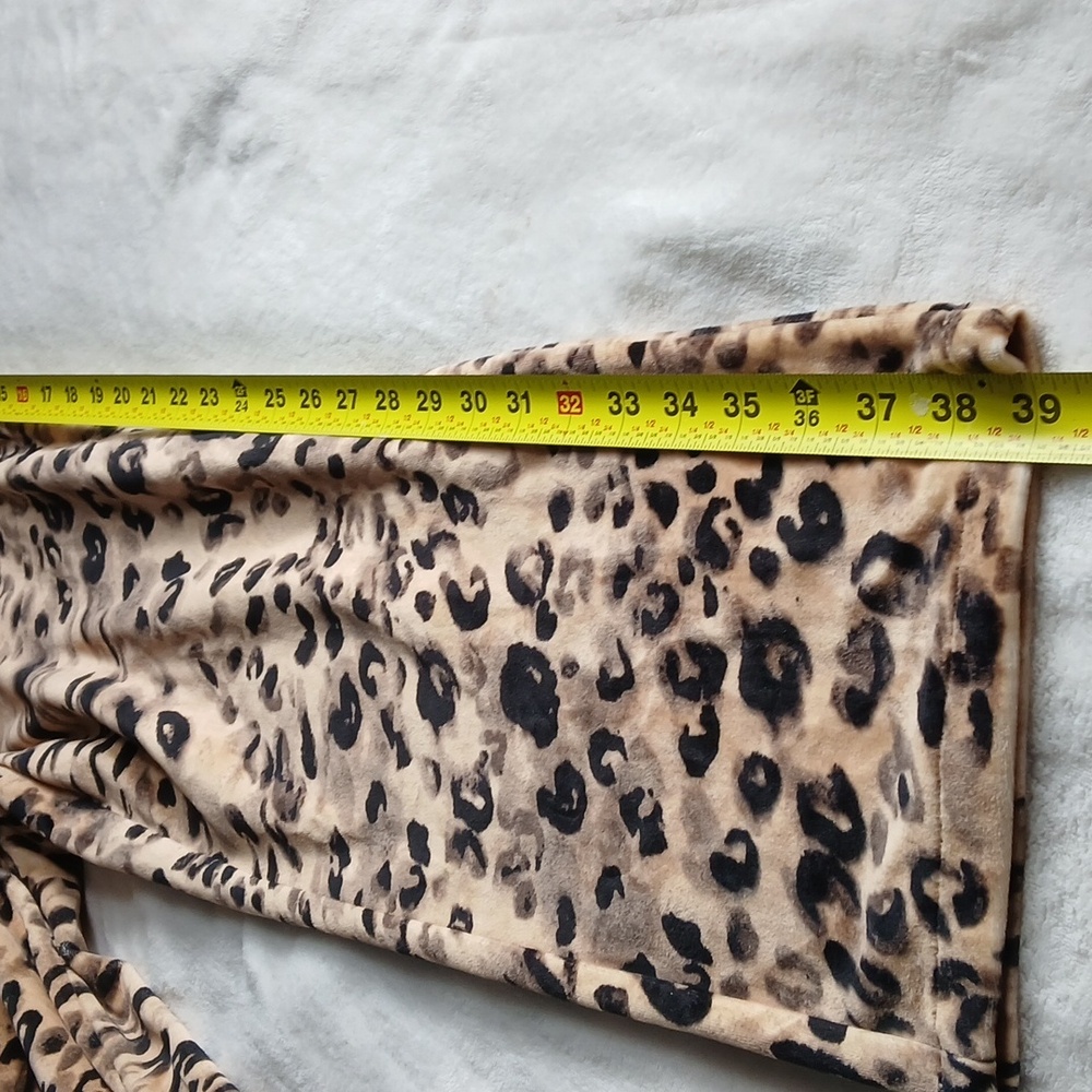 Juicy Couture Women Set in Leopard Pattern - Picture 10 of 11